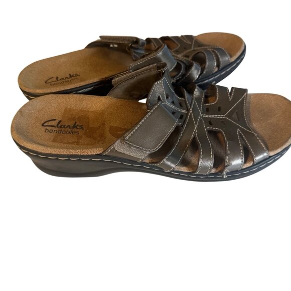 Clarks bendables brown metallic hook and loop leather sandals size 10M - Picture 4 of 7